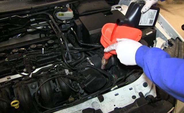 Замена масла в АКПП Форд Фокус 2. Фото, инструкция как заменить масло АКПП на Ford Focus 2